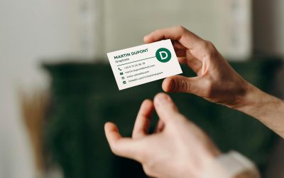 Carte de visite : quoi y mettre (et quoi éviter à tout prix)